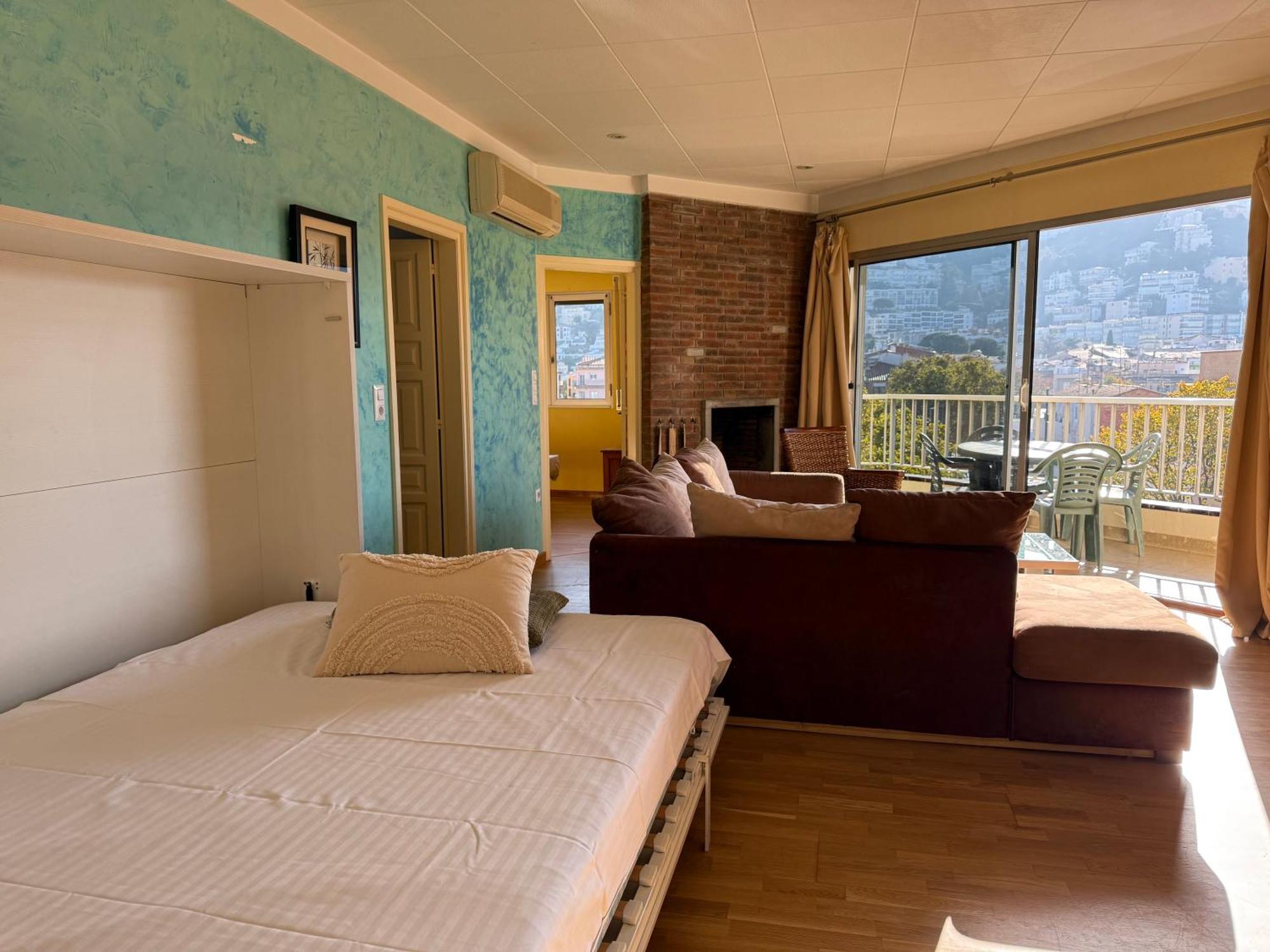 Agi Peater Center Apartment Roses Exterior photo